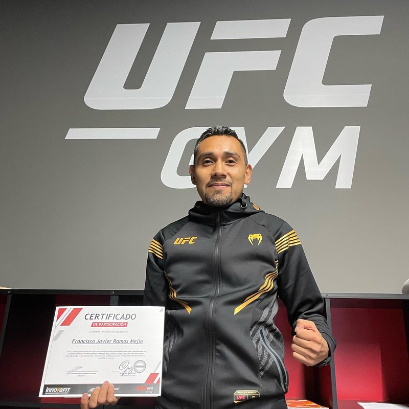 Frank capacitándose en otras disciplinas · sep 2023